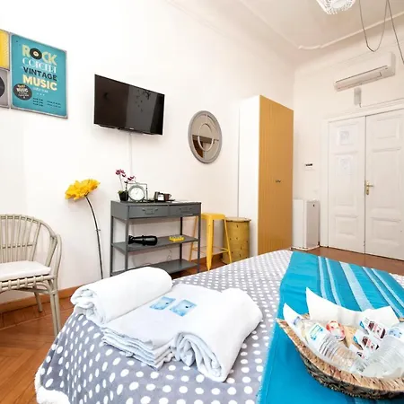 In Bb - Double Near Central Train Station Gasthof *